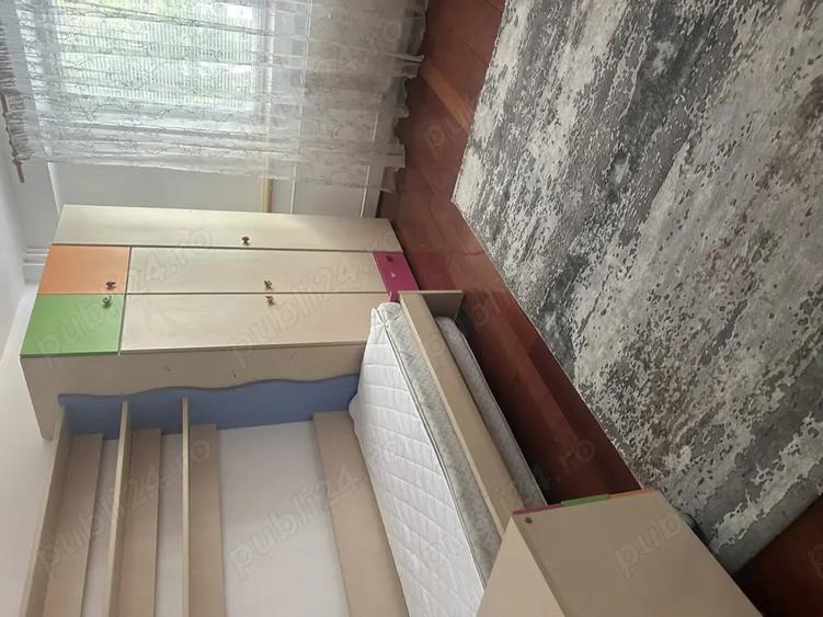 Apartament cu 3 camere decomandat în Central