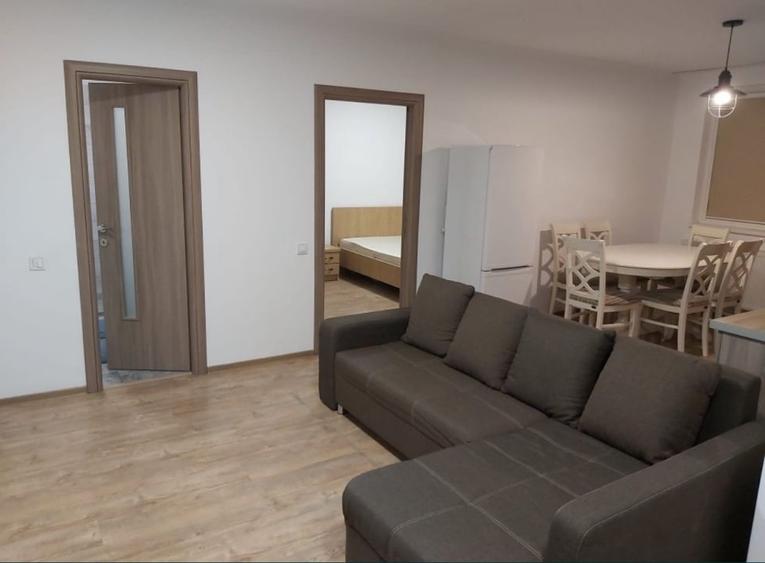 Apartament cu 3 camere semidecomandat, mobilat în Florești — fotografia 2