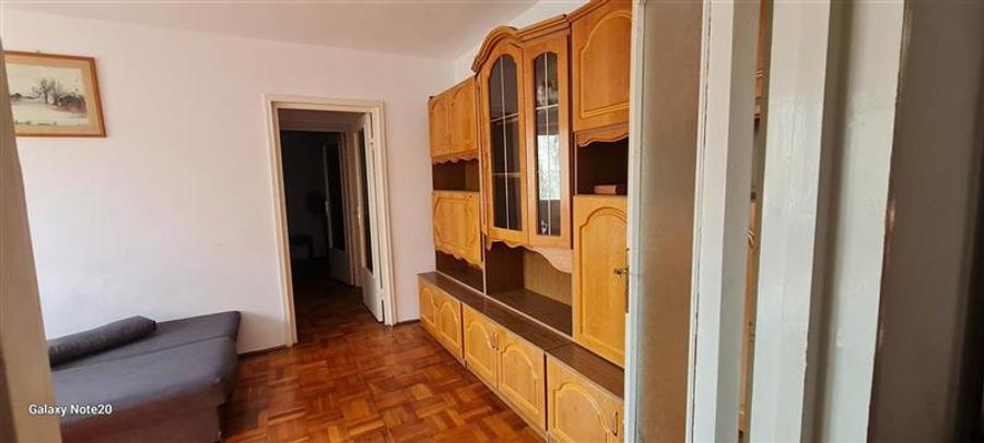 Apartament cu 2 camere semidecomandat în 3 Insule