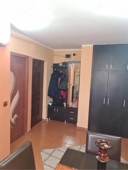 Apartament cu 2 camere decomandat în Est