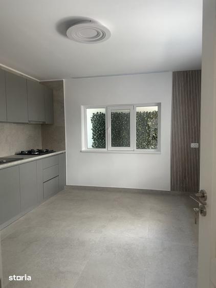 Casă cu 3 camere cu Teren 500 Mp în Central