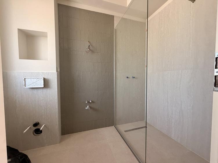 Duplex cu 5 camere cu Canalizare în Dumbrăvița