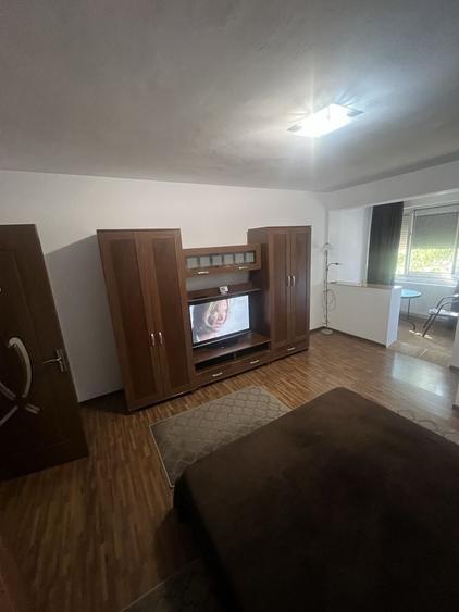 Garsonieră semidecomandată în Central