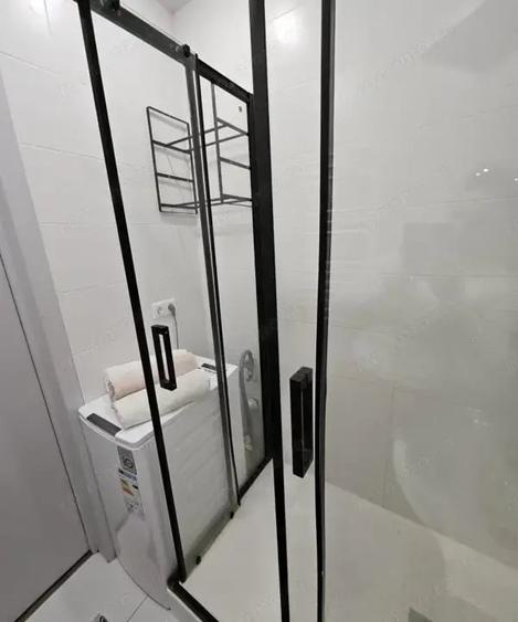Apartament cu 2 camere decomandat în Eroii Revoluției
