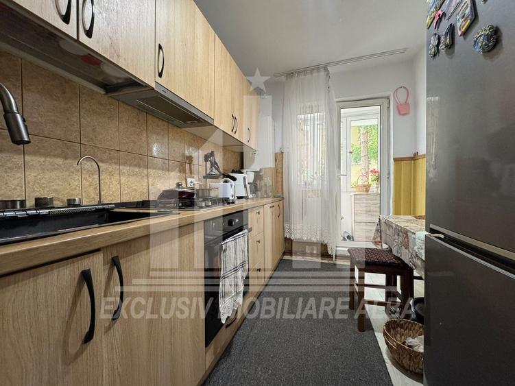 Apartament 3 camere decomandate | 67 mp | Curte | Cetate - 2