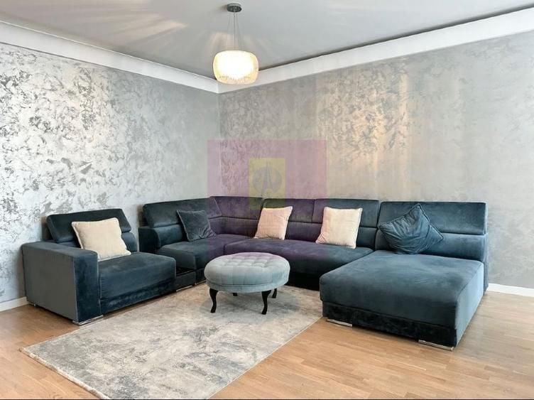 Apartament cu 4 camere decomandat în Herăstrău