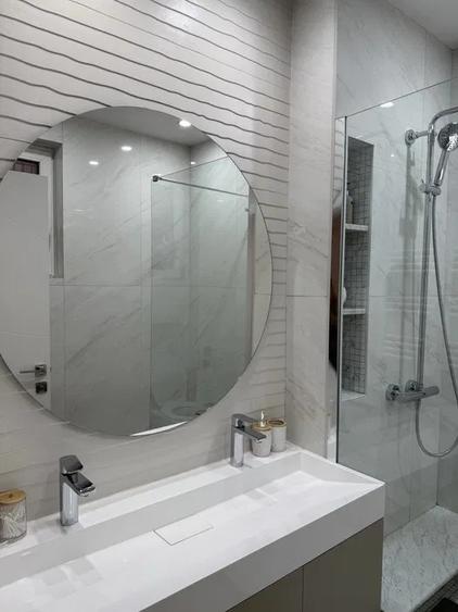 Apartament cu 3 camere decomandat, mobilat în P-ța Romană