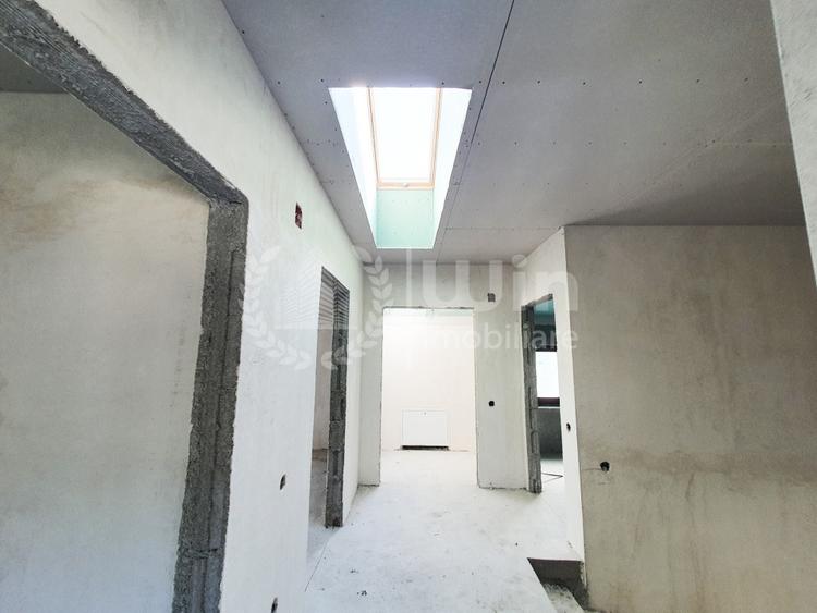 Duplex cu 4 camere cu Canalizare în Iris
