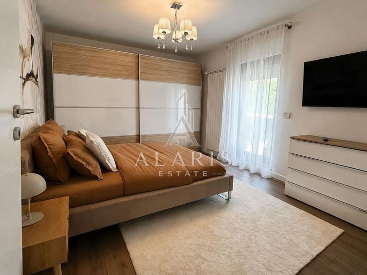Casă individuală cu 5 camere cu Canalizare în Aradului