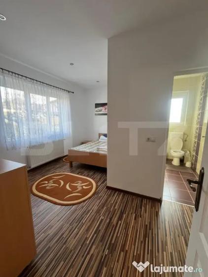 Casă cu 5 camere cu Teren 4400 Mp în Central