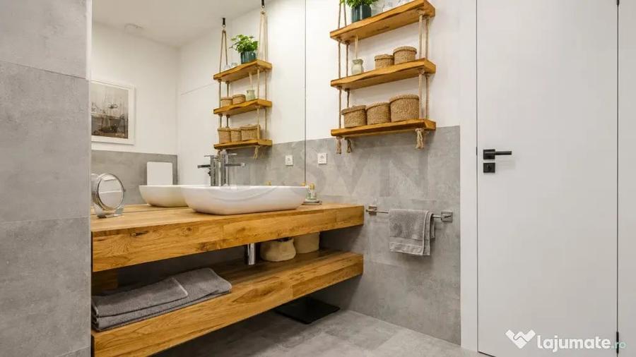 Apartament cu 3 camere semidecomandat în Iancu Nicolae