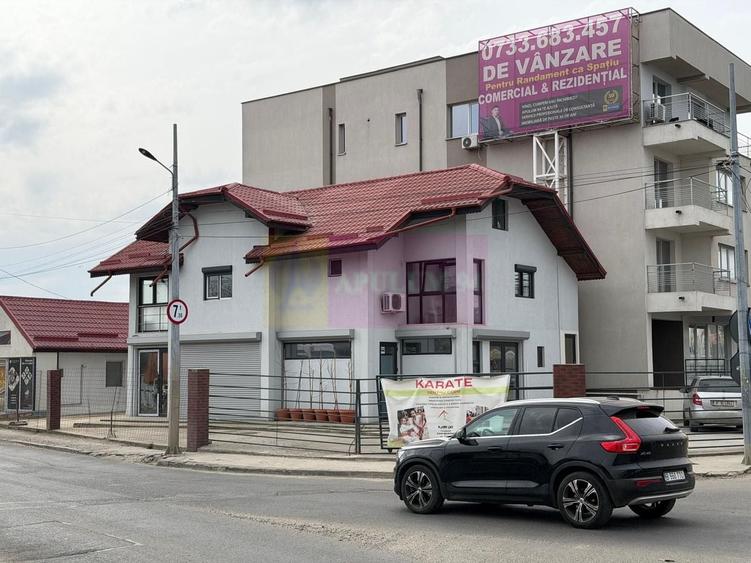 Casă individuală cu 6 camere cu Canalizare în Cățelu