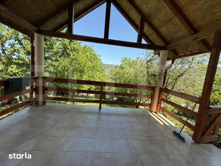 Casă cu 4 camere cu Teren 800 Mp în Central