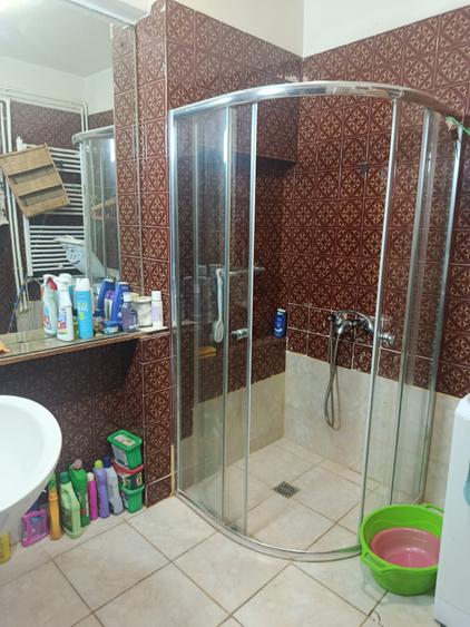 Apartament cu 2 camere semidecomandat în Cișmigiu