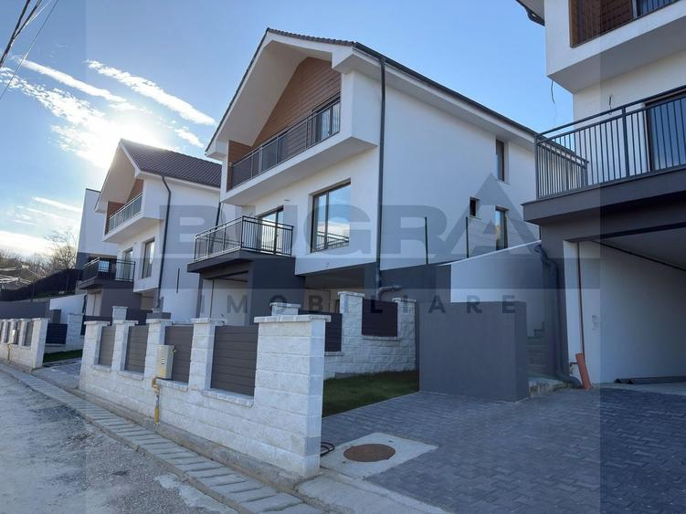Casă individuală cu 4 camere cu Canalizare în Feleacu