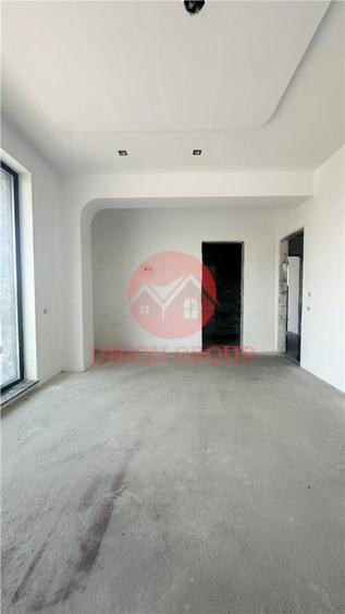 Casă cu 5 camere cu Teren 400 Mp în Nord
