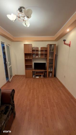 Apartament cu 2 camere în Micro 6