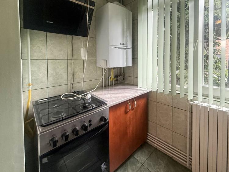 Apartament cu 3 camere decomandat în Inel II