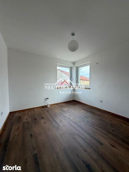 Casă cu 5 camere cu Teren 500 Mp în Sântandrei