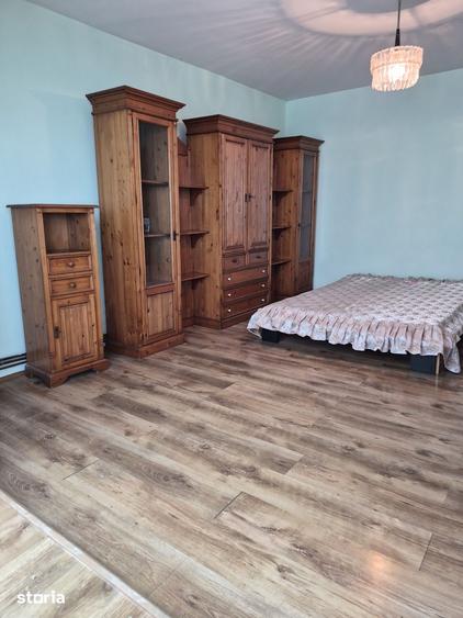 Apartament cu 4 camere în Central