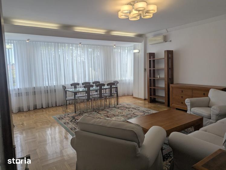 Casă cu 5 camere decomandat cu Teren 89 Mp în Străulești
