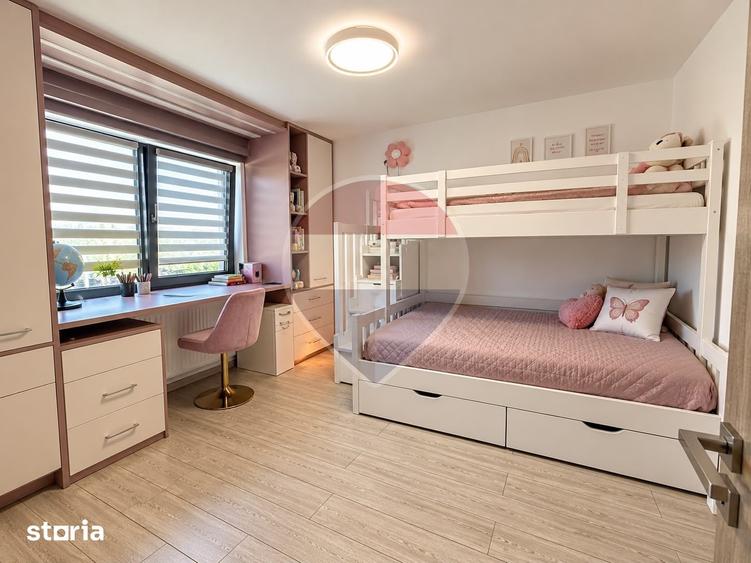 Casă cu 3 camere cu Teren 250 Mp în Tractorul