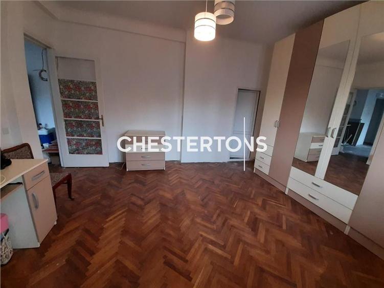 Apartament cu 3 camere decomandat, mobilat în Unirii