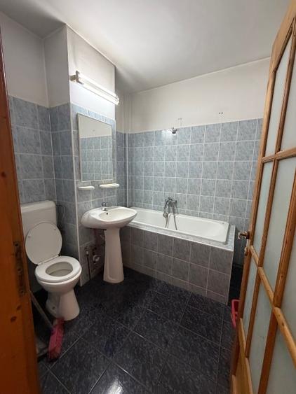 APARTAMENT DE VÂNZARE - 4