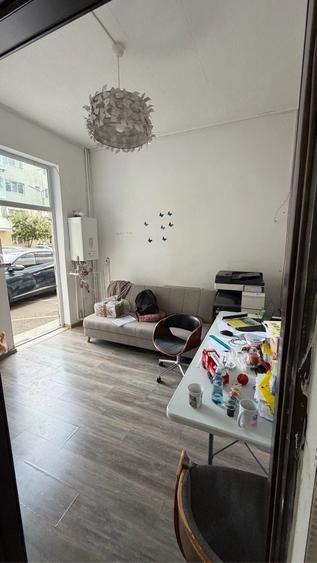Spațiu comercial, de 12 mp, în Central