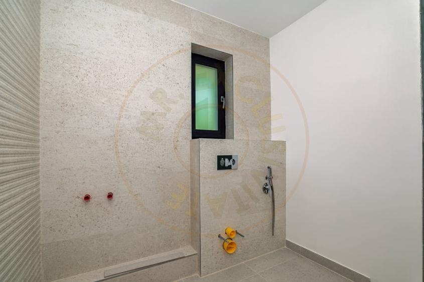 Casă individuală cu 5 camere cu Canalizare în Argeșelu