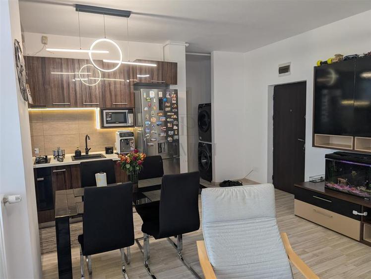 Apartament cu 3 camere decomandat, mobilat în Giroc