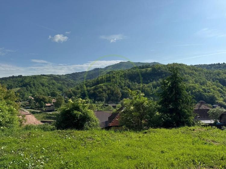 Teren Construcții intravilan de 412 mp, în Ocoliș