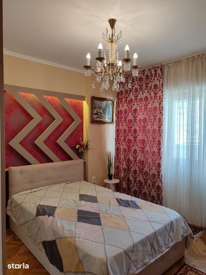 Apartament cu 3 camere decomandat în Obor