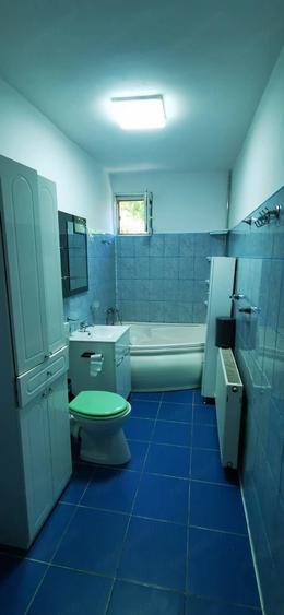 Apartament cu 4 camere decomandat în Triaj
