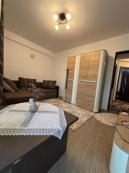 Apartament cu 2 camere decomandat în Valea Adâncă