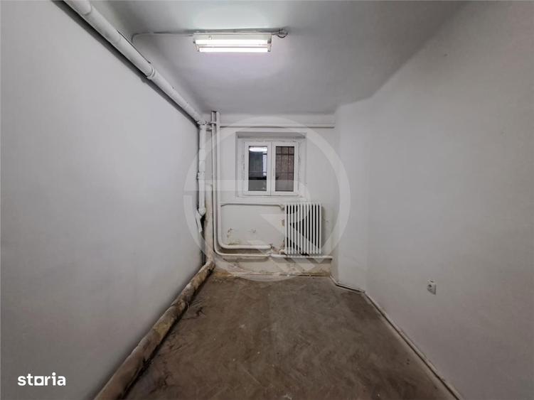 Spațiu comercial, de 150 mp, în Gruia