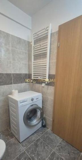 Apartament cu 2 camere decomandat, mobilat în Titan