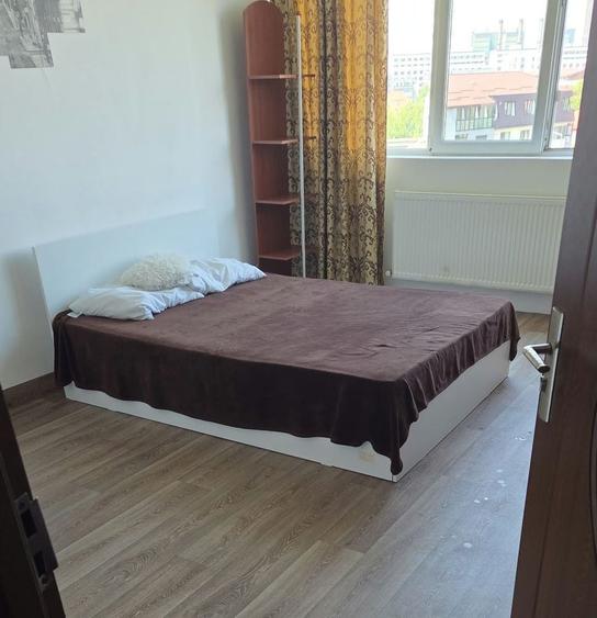 Garsonieră decomandată în Brâncoveanu