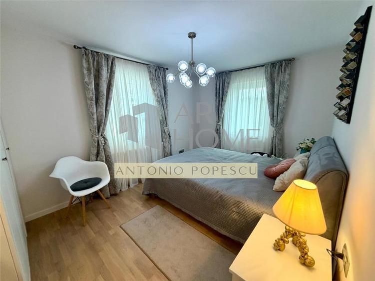 Casă cu 5 camere cu Teren 535 Mp în Păulești