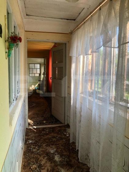 Casă individuală cu 4 camere cu Garaj în Lazuri