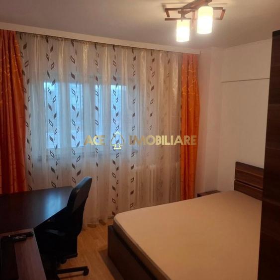 Apartament cu 3 camere semidecomandat, mobilat în Baba Novac