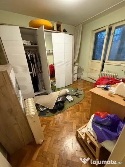 Apartament cu 3 camere semidecomandat în Dacia