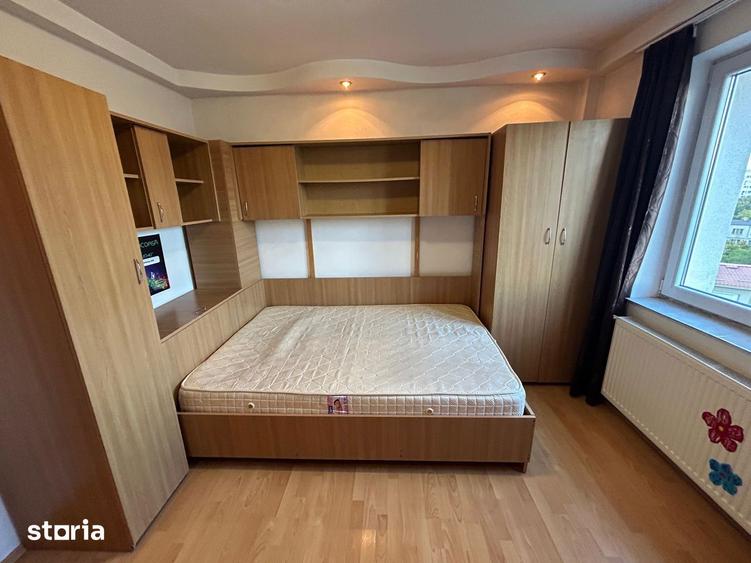 Apartament cu 3 camere, mobilat în Fizicienilor