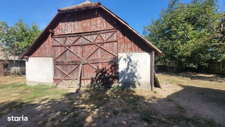 Casa cu 3 camere | Teren 4.741 mp | Centru Lipau