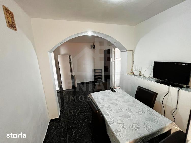Apartament cu 2 camere decomandat în Craiovița Nouă