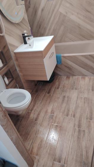 Apartament cu 2 camere decomandat în Lacu