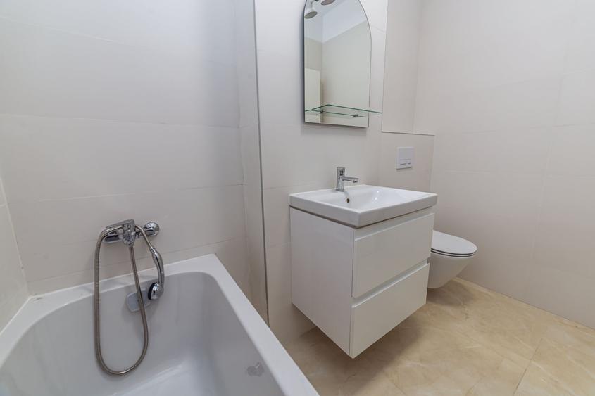 Apartament cu 2 camere semidecomandat, mobilat în Sălaj