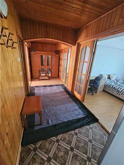 Apartament cu 3 camere decomandat în Ultracentral