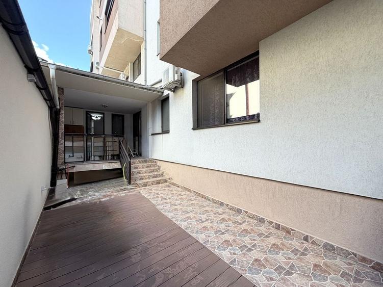 Apartament cu 4 camere, mobilat în Aviației