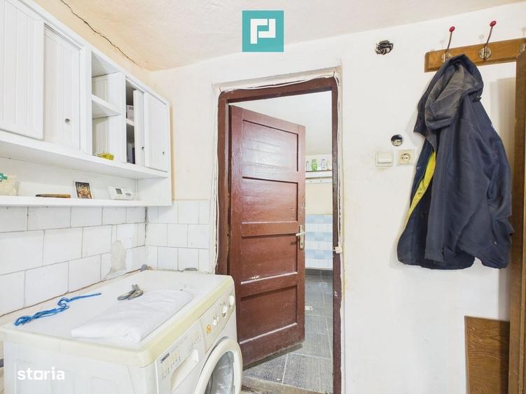 Casă cu 4 camere în Aradul Nou